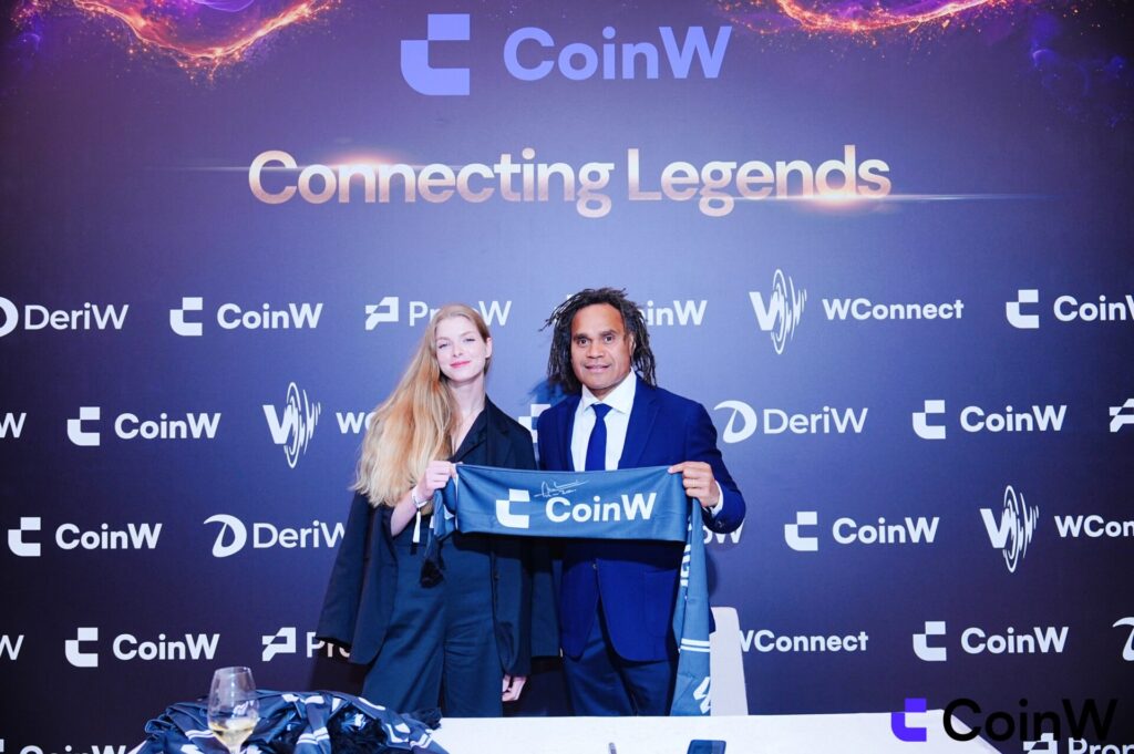 CoinW 币赢邀请 LALIGA 传奇球星 Christian Karembeu 亮相香港 Consensus 2025，创新产品首次发表