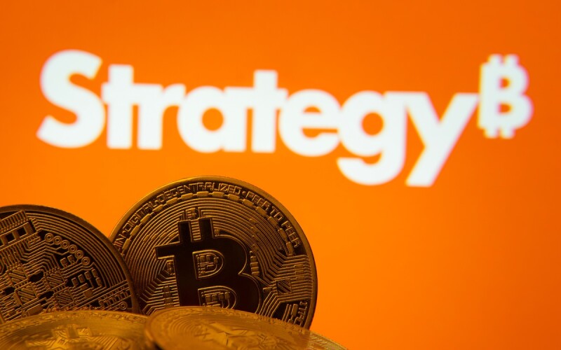 Strategy 豪掷 14 亿美元狂扫比特币，持币量突破 55 万枚