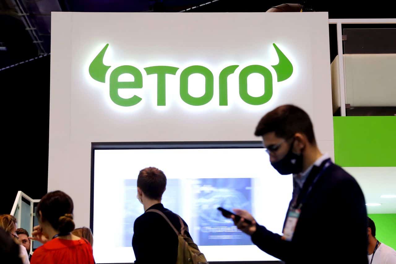 eToro 公布 IPO 发行价每股 52 美元，估值达 42 亿美元
