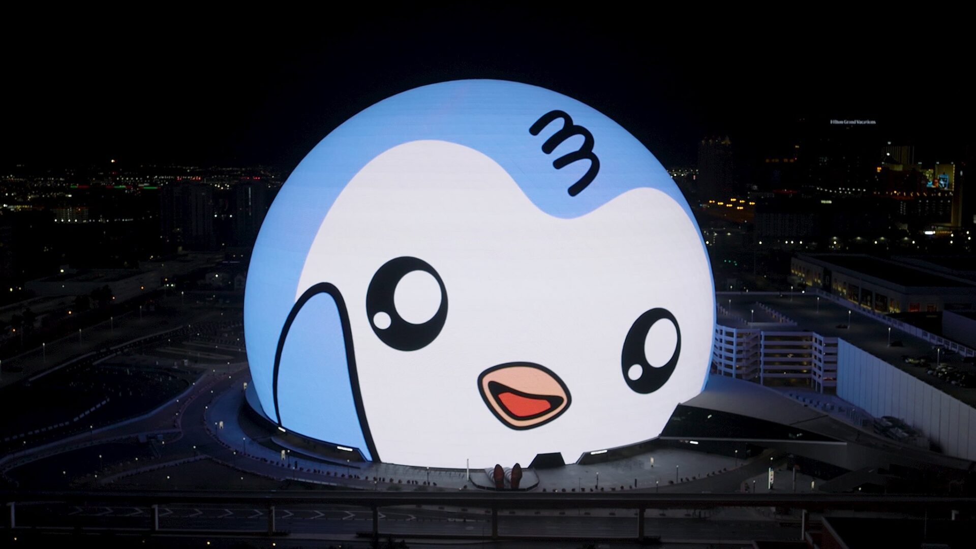 胖企鹅用实体 IP 登拉斯维加斯，不谈 NFT 更红！