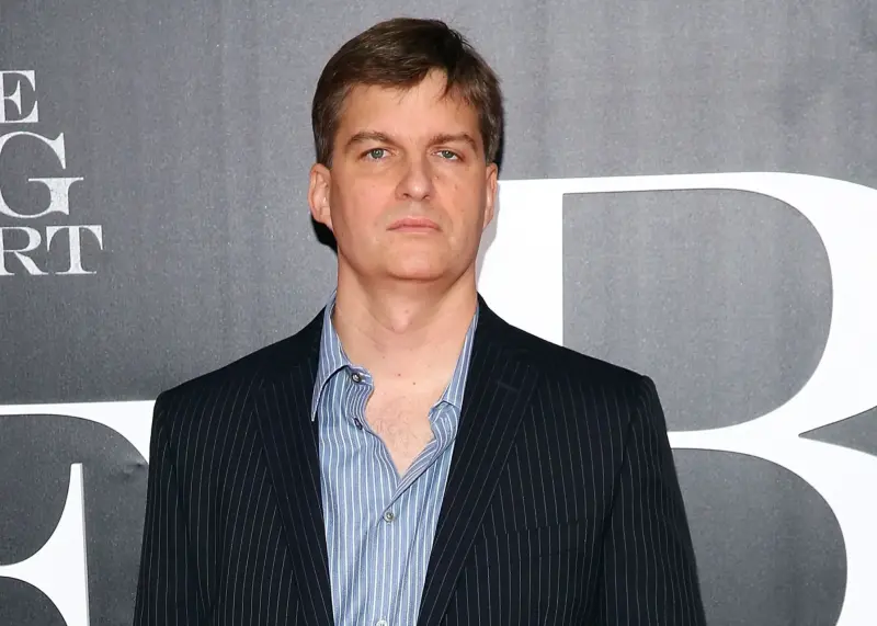 《大卖空》本尊 Michael Burry 警告：比特币崩跌引爆黄金、白银逾 10 亿美元抛售潮