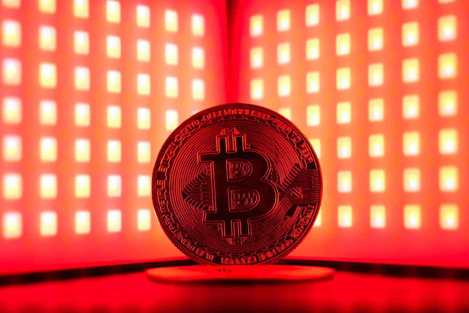 Bitfinex「比特币多单」狂飙创 2 年新高！历史数据揭：这是大跌前兆