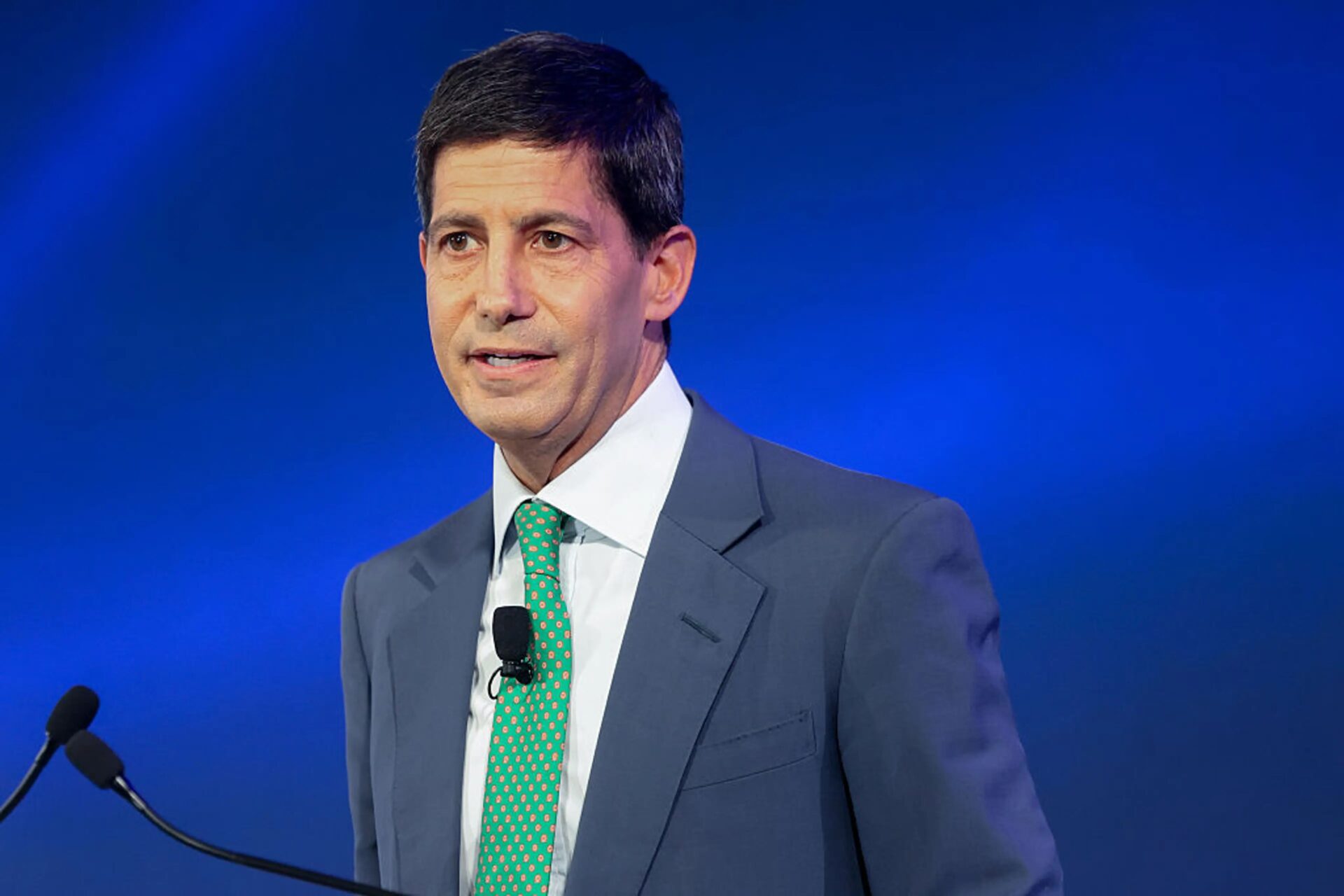 最懂币圈的 Fed 主席？ Kevin Warsh「数十家加密公司」持股大公开