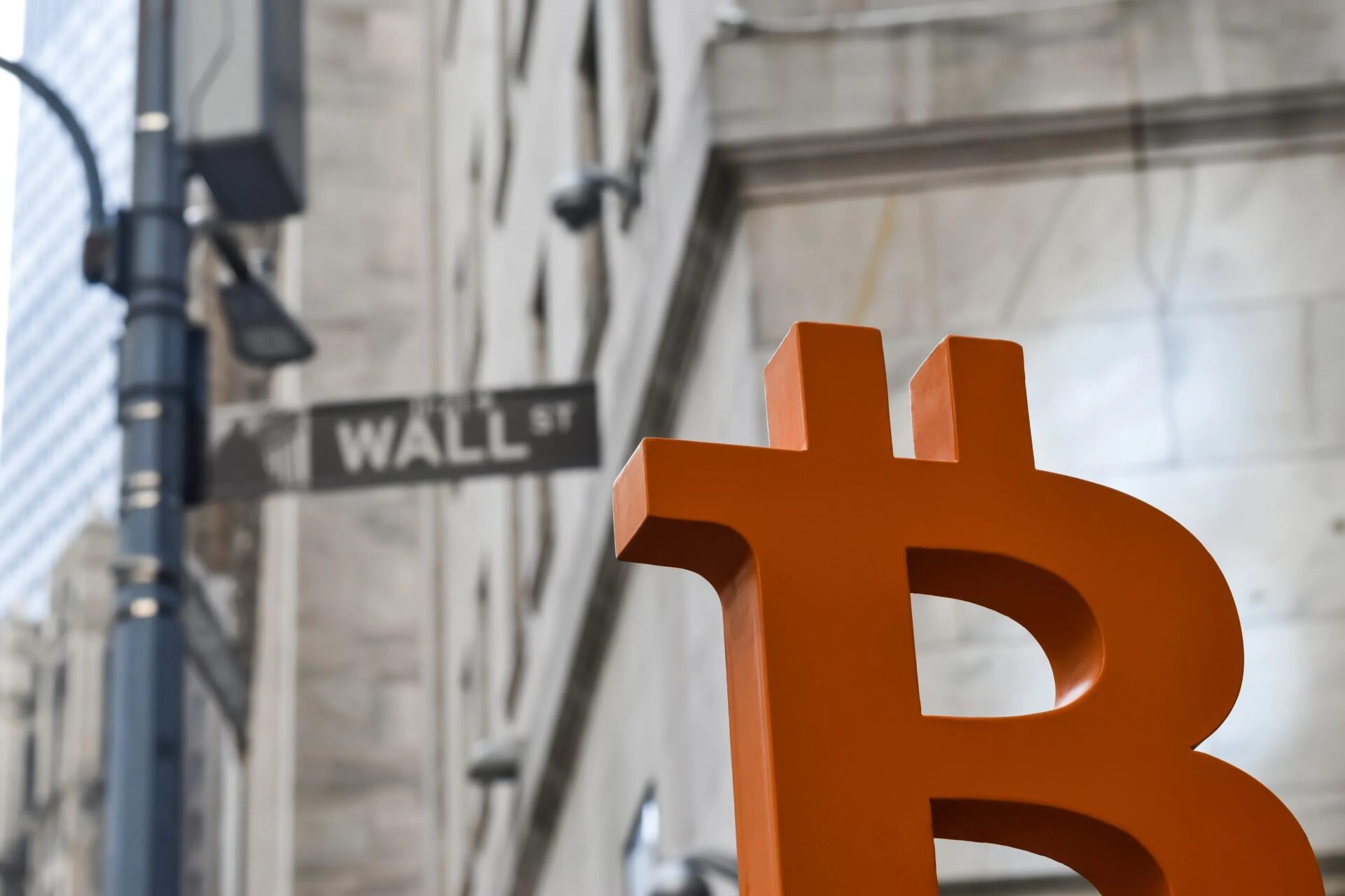 币圈散户苦等历史重演？Bitwise 执行长：「4 年周期」已死，机构时代降临