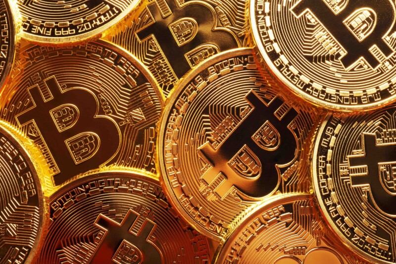 比特币主导率重返 58%！大哥续强压制小币，「竞争币旺季」还要再等等？