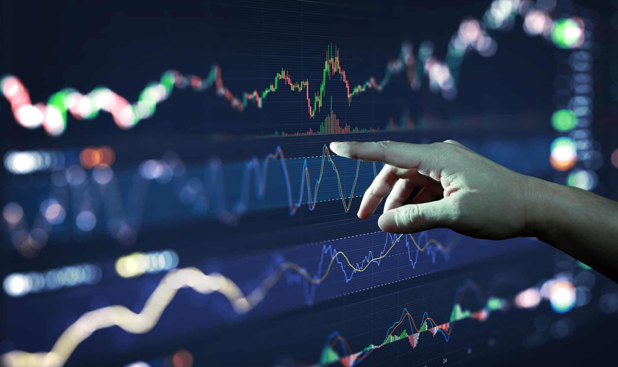 CoinGecko 永续合约报告：CEX 月交易量下滑 34%，市场会如何转型？