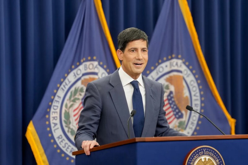 新任 Fed 主席华许首秀放鹰！降息步伐放缓，加密货币市场震荡走跌
