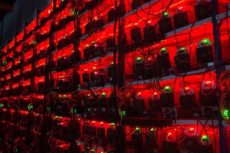 比特币挖矿获利恶化、矿商集体抛售，却意外浮现「反转讯号」？
