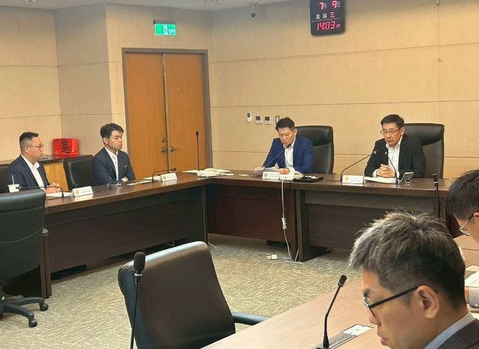 币安执行长拜会台湾刑事局，获颁纪念徽肯定打击金融犯罪贡献