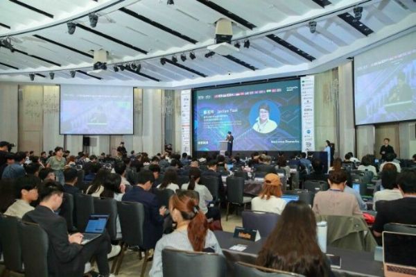 金管会主委彭金隆为 FinTechOn 2025 暨 AFA 高峰会揭幕!多国代表共商金融科技、全球供应链新战局 金管会主委彭金隆为 FinTechOn 2025 暨 AFA 高峰会揭幕!多国代表共商金融科技、全球供应链新战局